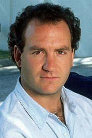 Charles Finch biography, age and filmography