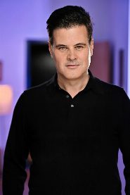 Kevin O’Sullivan biography, age and filmography