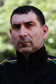 Yannis Economides