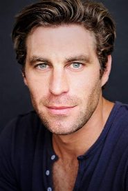 Richard Knowles biography, age and filmography