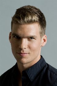 Pete Ploszek biography, age and filmography