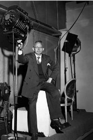 Roman Freulich biography, age and filmography