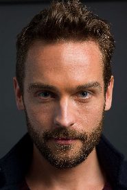 Tom Mison biography, age and filmography
