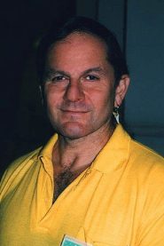 Alan Dean Foster biography, age and filmography