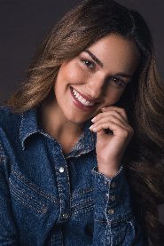 Fefi Oliveira biography, age and filmography