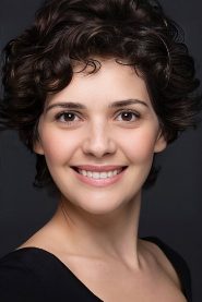 Dila Bayrak biography, age and filmography