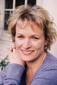 Elizabeth Dennehy biography, age and filmography