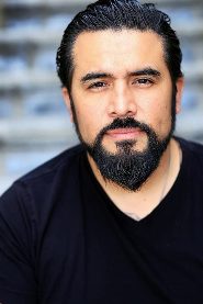 Roberto Garcia biography, age and filmography