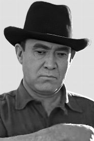 Walter James biography, age and filmography