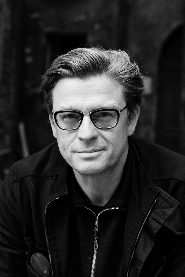 Hendrik Handloegten biography, age and filmography