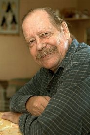 Esko Nikkari biography, age and filmography
