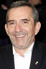 Pascal Chaumeil biography, age and filmography