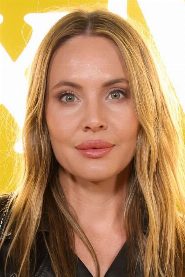 Leah Pipes biography, age and filmography