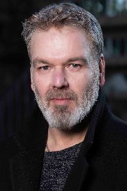 Steve Varnom biography, age and filmography