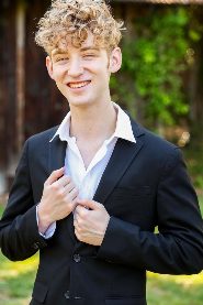 Wyatt Easton biography, age and filmography