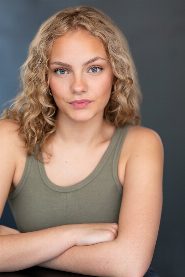 Lauren Viau