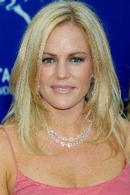 Lisa Hoyle biography, age and filmography
