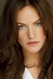 Kelly Overton biography, age and filmography
