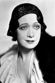 Esther Howard biography, age and filmography
