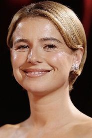 Jessie Buckley