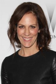Annabeth Gish