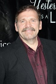 Mik Scriba biography, age and filmography