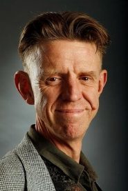 Alex Cox biography, age and filmography
