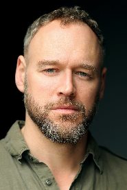 Elliot Cowan