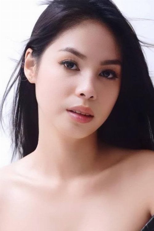 Amabella De Leon portrait