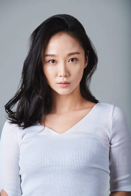 Heo Yoo-ri portrait