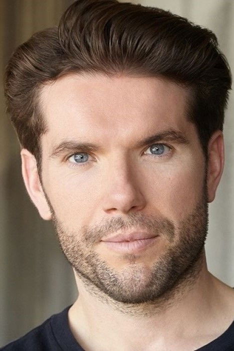 Dónall Ó Héalai portrait
