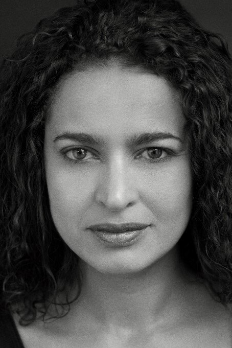 Christianne Oliveira portrait