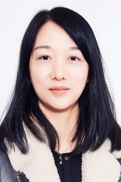 Li Zhou portrait