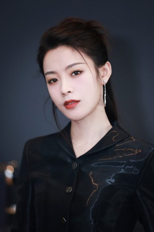 Chen Lijun portrait