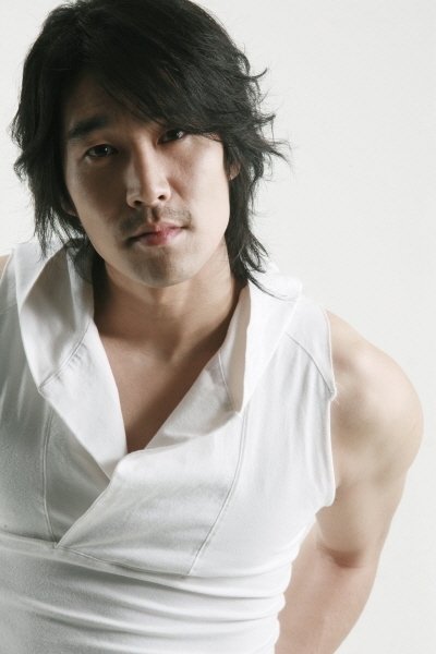 Park Sang-wook portrait
